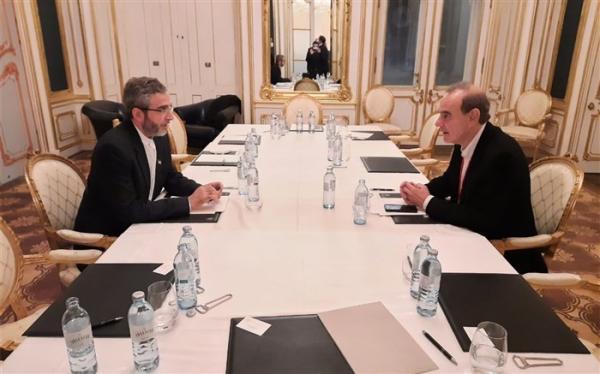 ملاقات دوجانبه باقری و مورا در وین