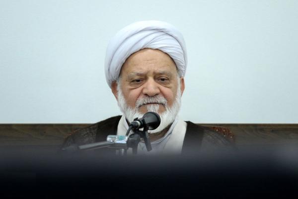 کنایه به مصباحی مقدم: لقمه های مردم را می شمرید؟ کنایه به مصباحی مقدم: لقمه های مردم را می شمرید؟